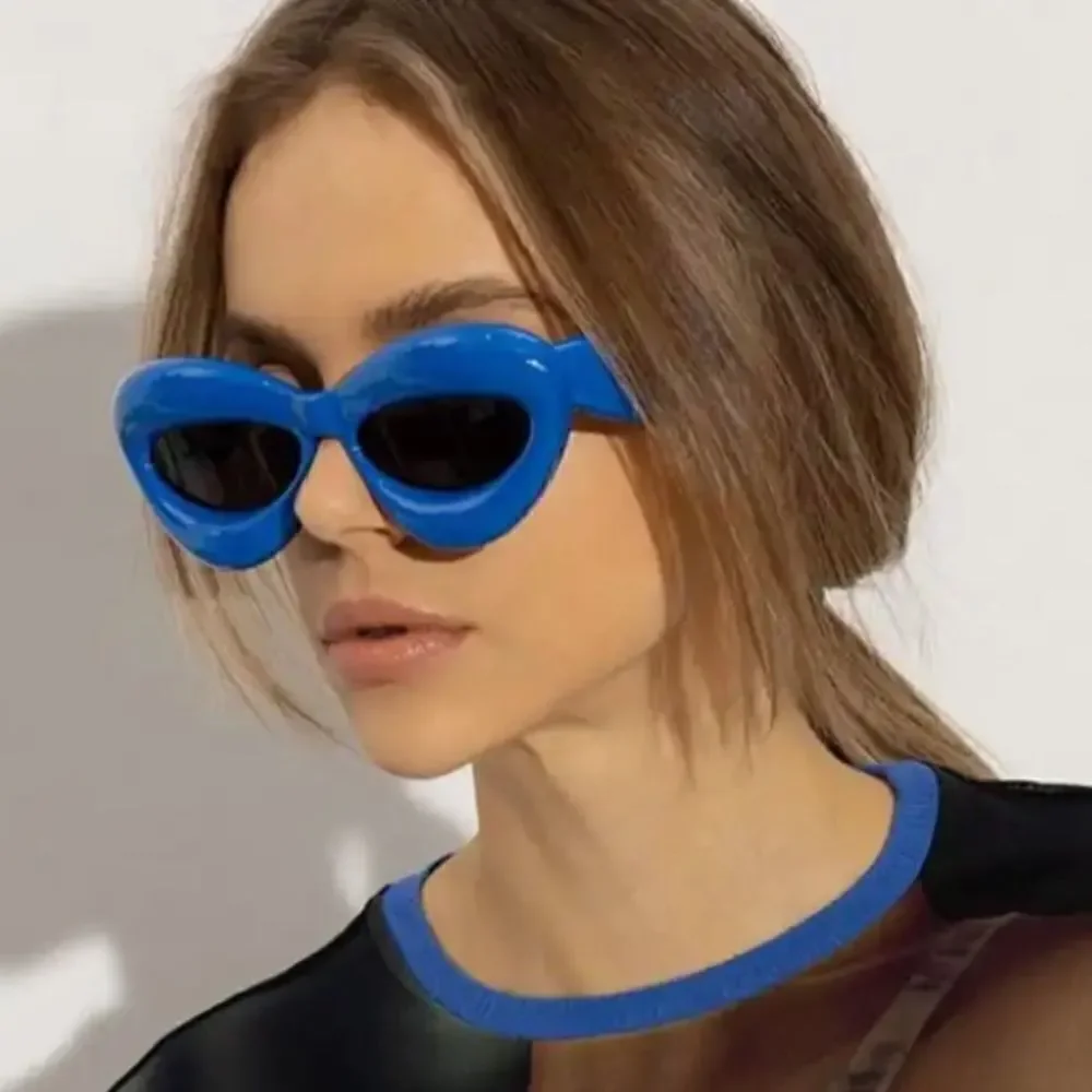 Unisex oval sunglasses